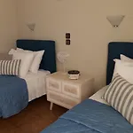 Minies Miniá